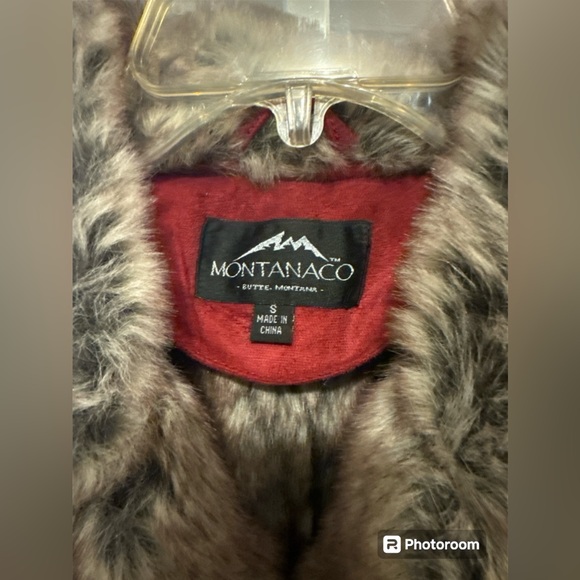 44. Montana Co BOHO FAUX FUR JACKET - HORN BUTTONS - RUSTIC WESTERN WINTER Red - Picture 2 of 3